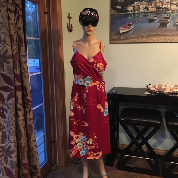 ‼️🔆STRAPPY HAWAIIAN DRESS‼️🔆 - Picture 1 of 5